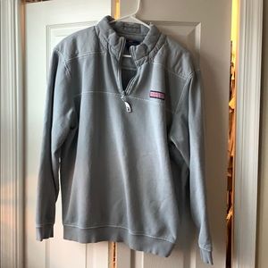 Vineyard vines sweatshirt